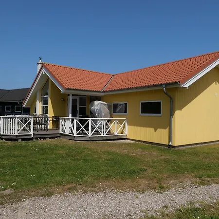 Holiday home Geraeumiges Skandinavisches Haus
